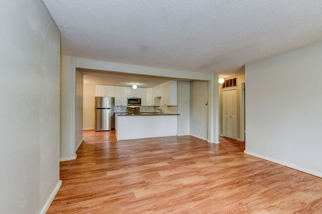 Photo - 840 North St Unidad B