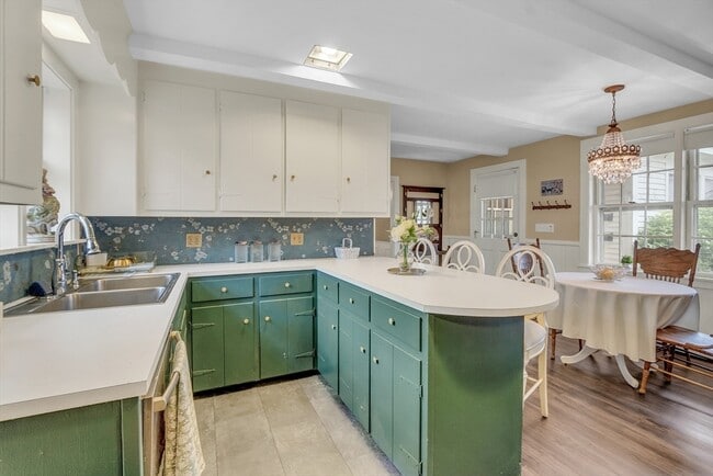 Photo - 205 Main St Unit 1