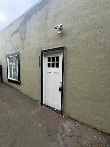 Photo - 122 SE Harlow Ave