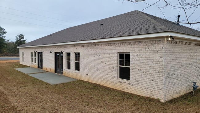Photo - Fully Furnished 3BR/2BA Duplex in Avalon Subdivision!