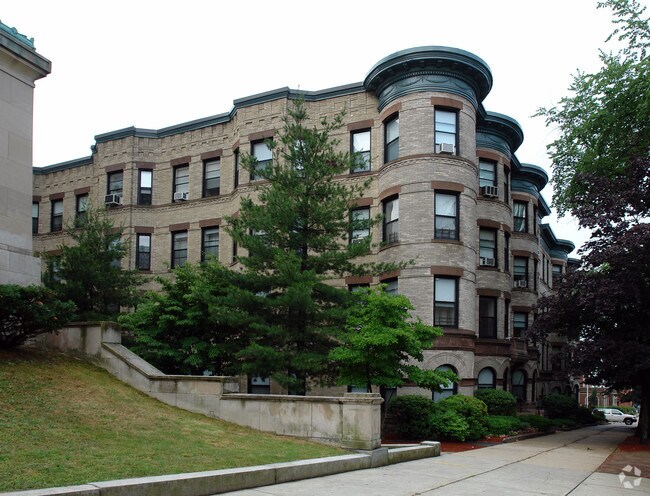 Photo - Garand Court Apartments