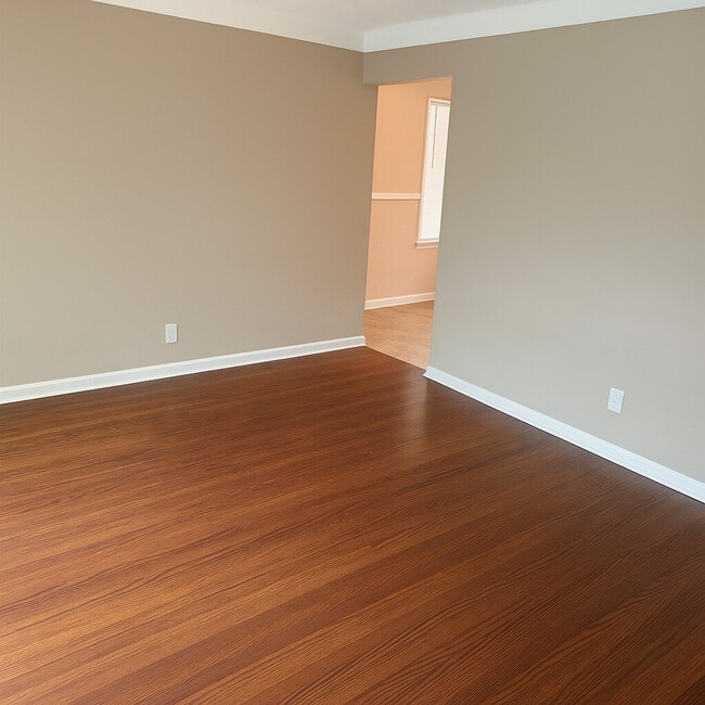 Photo - 531 Ames Pl Apartamento