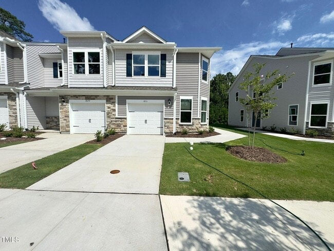 Building Photo - 1831 Hinesley Dr Rental