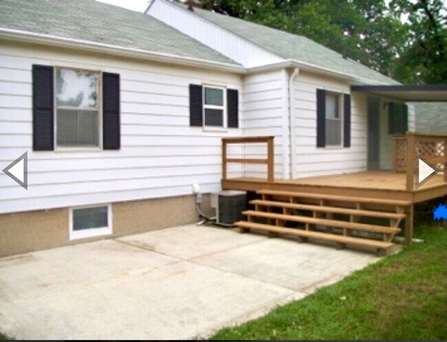 1604 E Matlock Rd