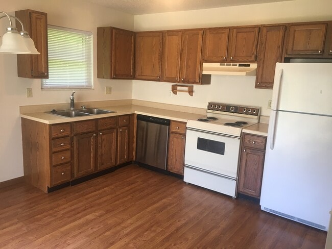Building Photo - 613 Pepper Ridge Ct Unit 613