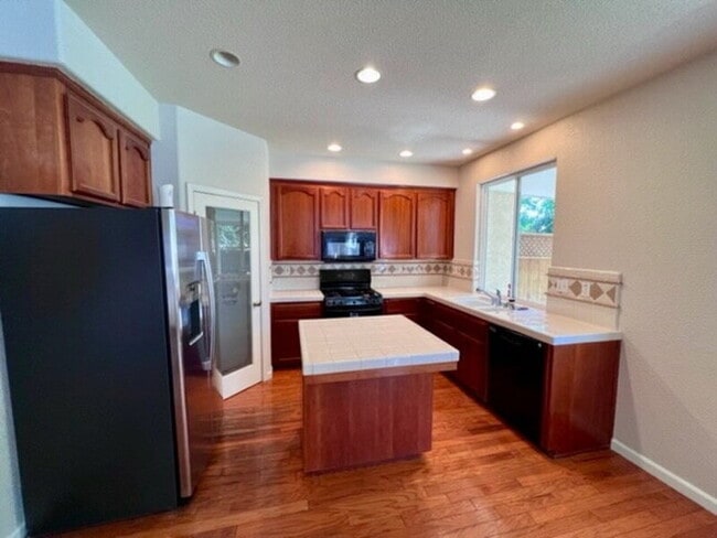 Photo - 2133 Beaujolais Ct