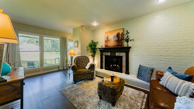 Photo - 5099 Wardcliff Dr Apartment