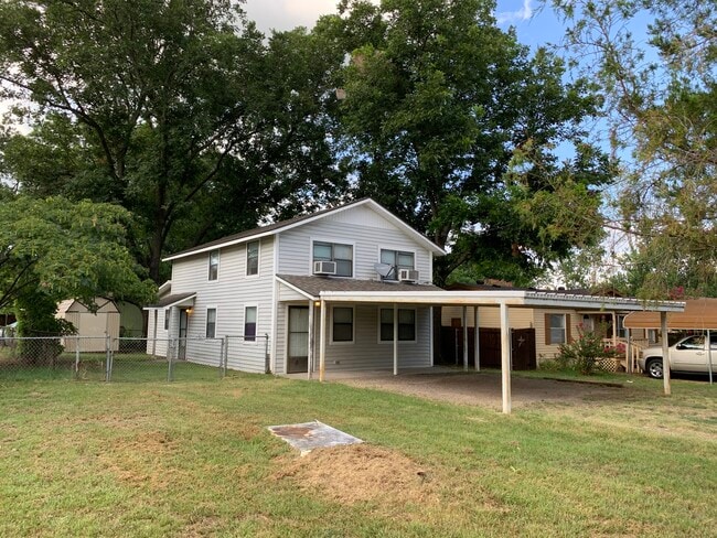 Building Photo - 401 Murdock Ave Rental