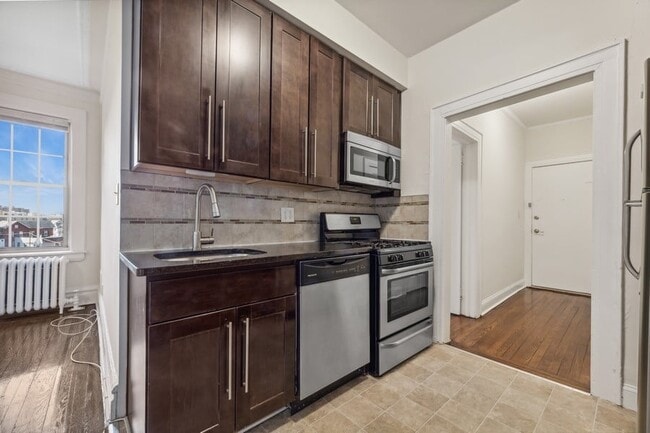 Photo - 68-70 Park Avenue Apartments