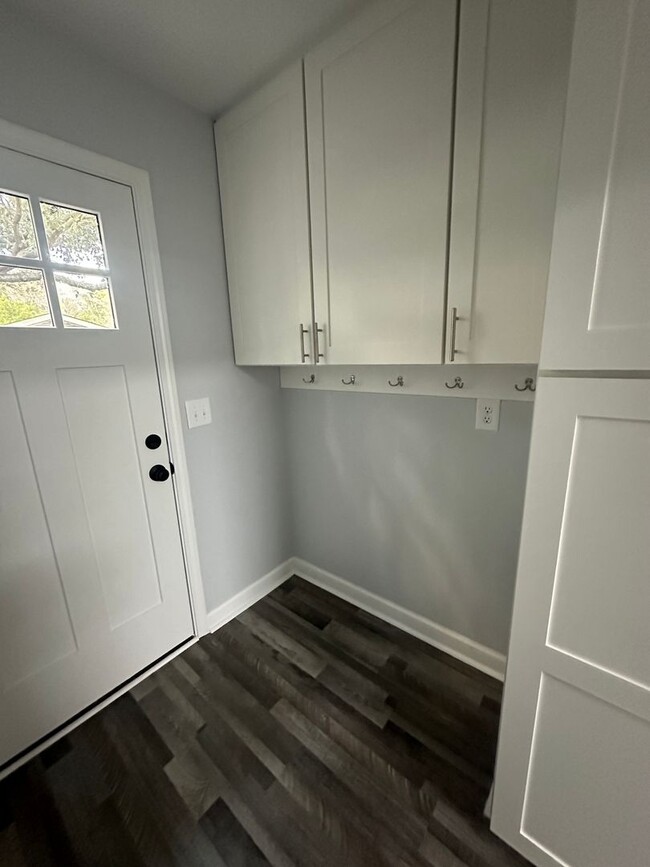 Photo - 1109 Sidney Dr