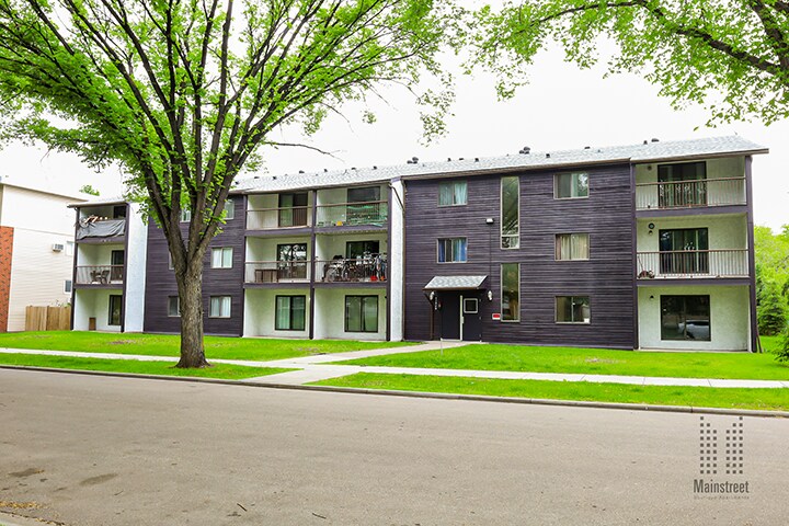 Photo - NAITside Court I