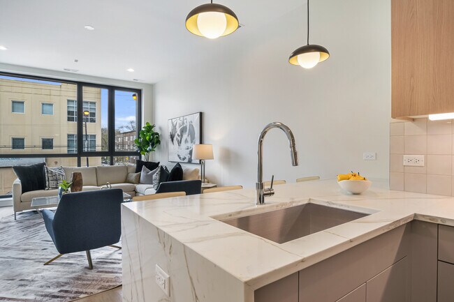 Photo - 5753 N Broadway