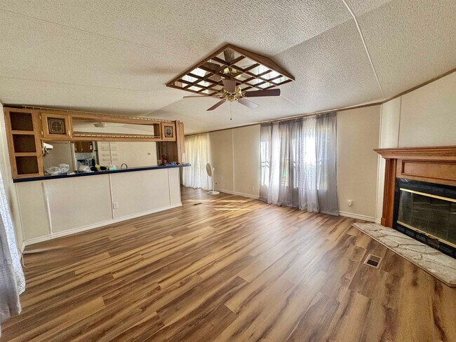 Photo - 600 Old Spanish Trail