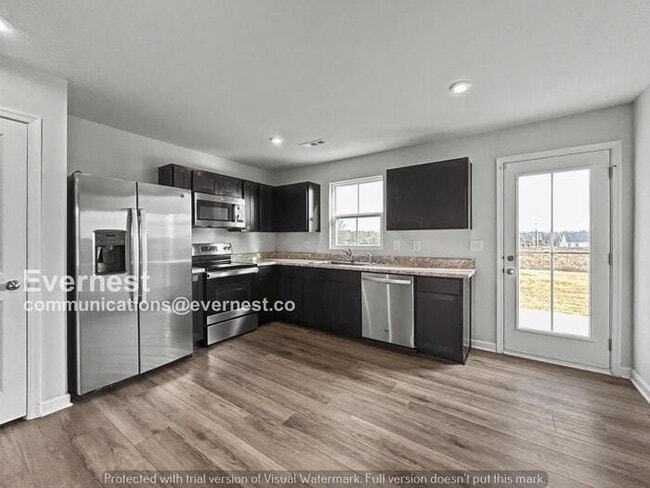 Photo - 3 Bed/2.5 Bath Home with Garage / Pet-Friendly /Available Now!