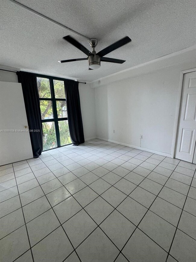 Photo - 11750 SW 18th St Unit 311-1
