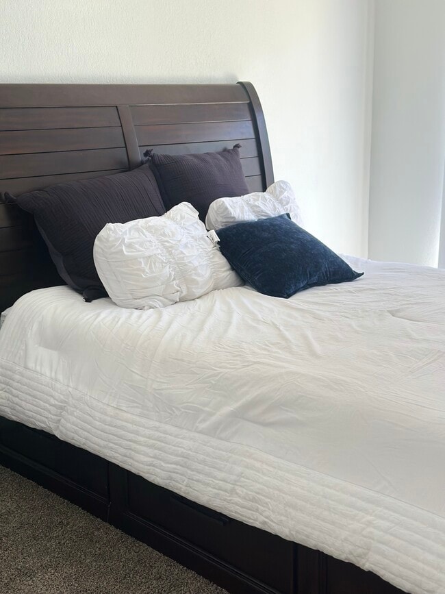 Photo - 1962 Beverly Ave