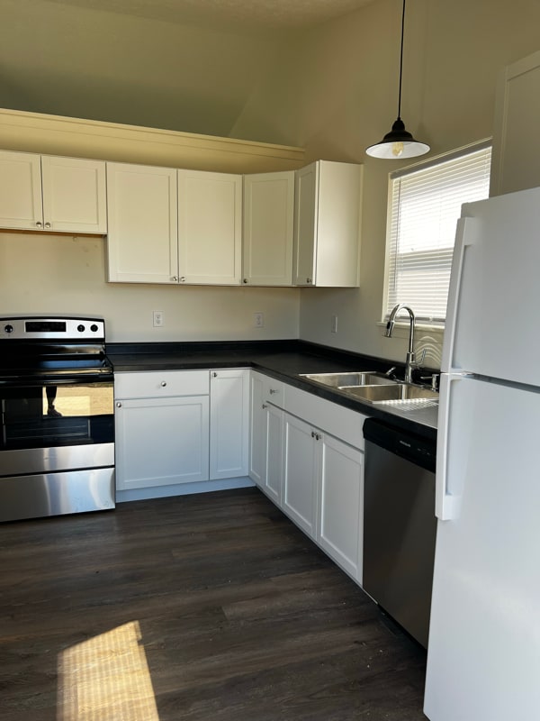 Photo - 122 Detchon Ct