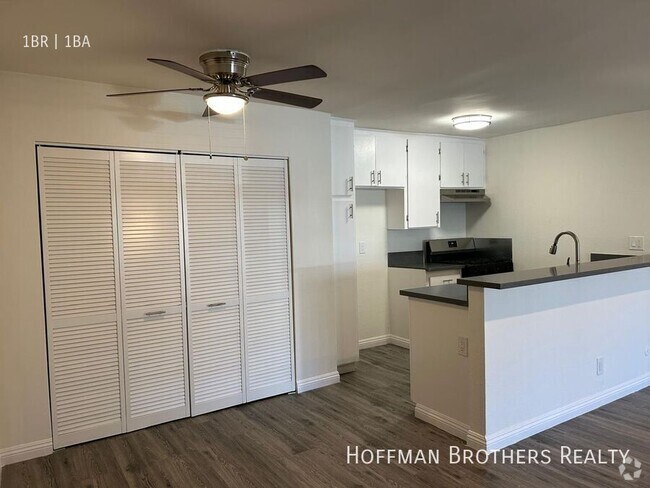 Building Photo - 6738 Independence Ave Unit 102A Rental