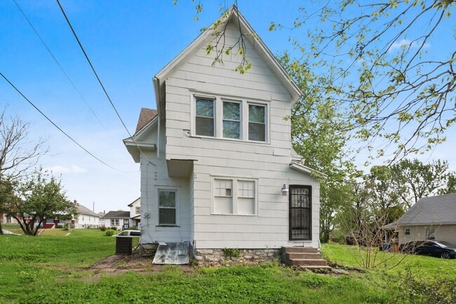 Photo - 3 Bedrooms Ready for Rent