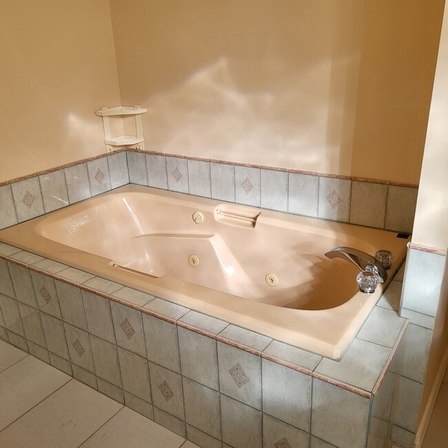 Photo - 2559 Cranmore Rd