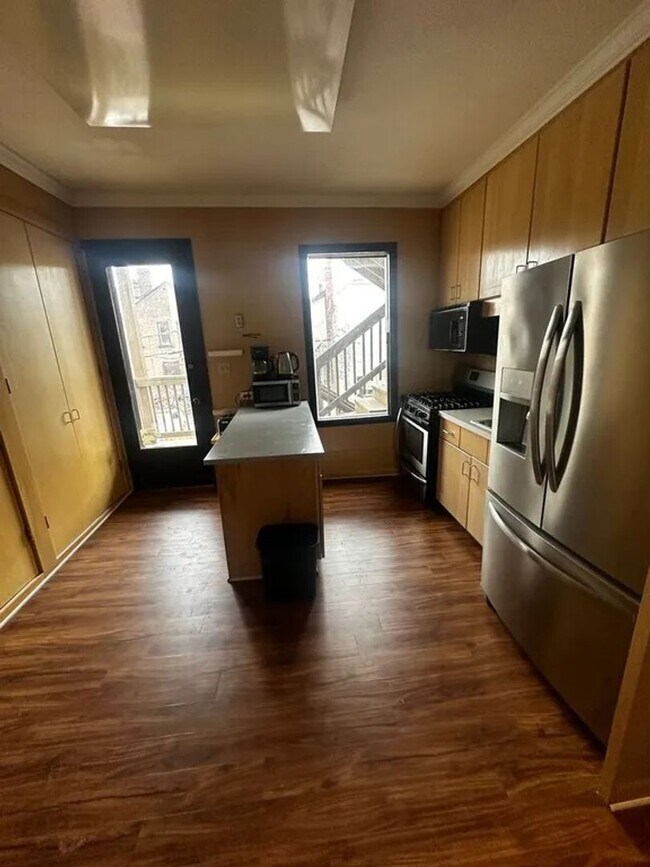 Photo - S Aiken Ave Unidad Floor 2