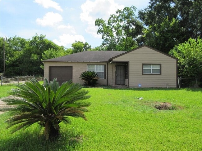 Building Photo - 10601 Murr Way Rental