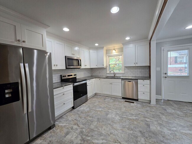 Photo - 102 Harrison NW Rd