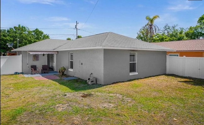 Photo - 1207 Ave I