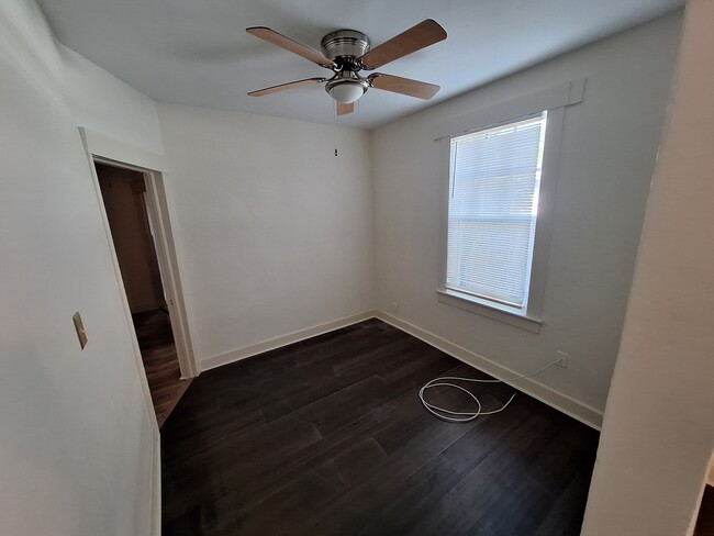 Photo - 505 54th St Unit Apt 1