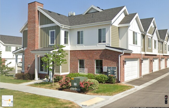 Close up - 757 E Oakhampton Dr