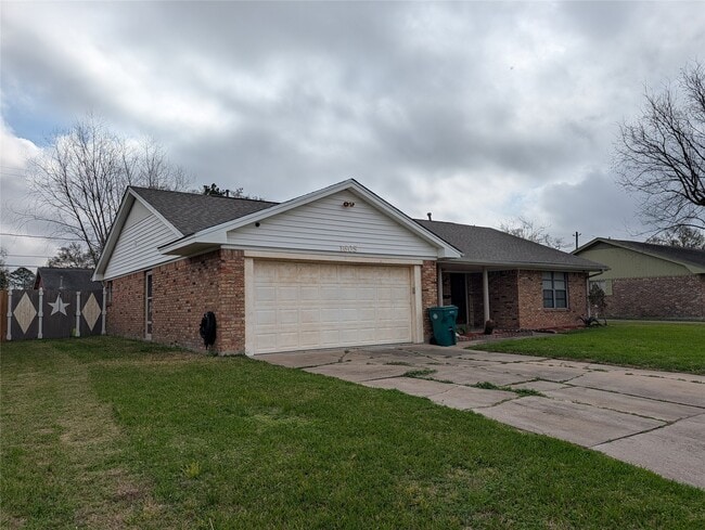 Photo - 1605 Ruella Ln