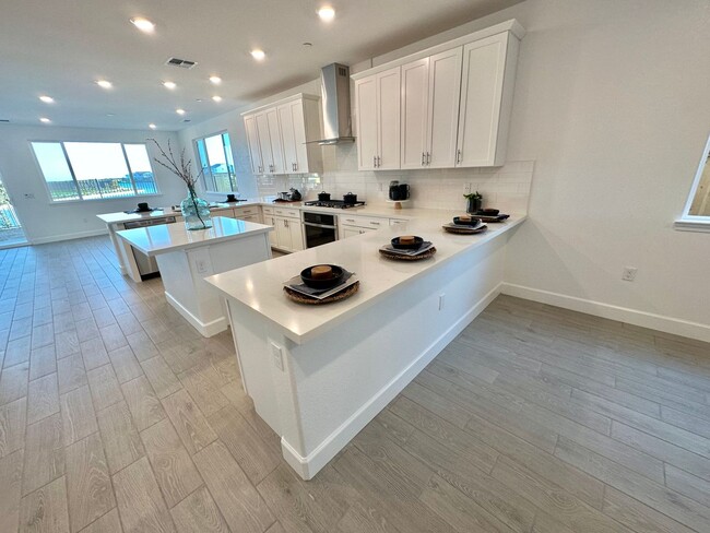 Photo - Charming Lennar Lakefront Home with 4 Bedrooms and 3.5 Bathrooms