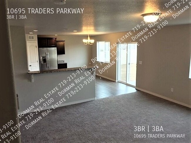 Photo - 10695 Traders Pkwy