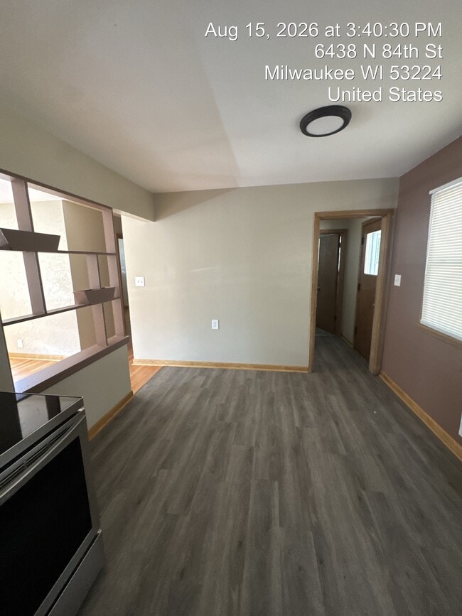 Photo - 6438 N 84th St