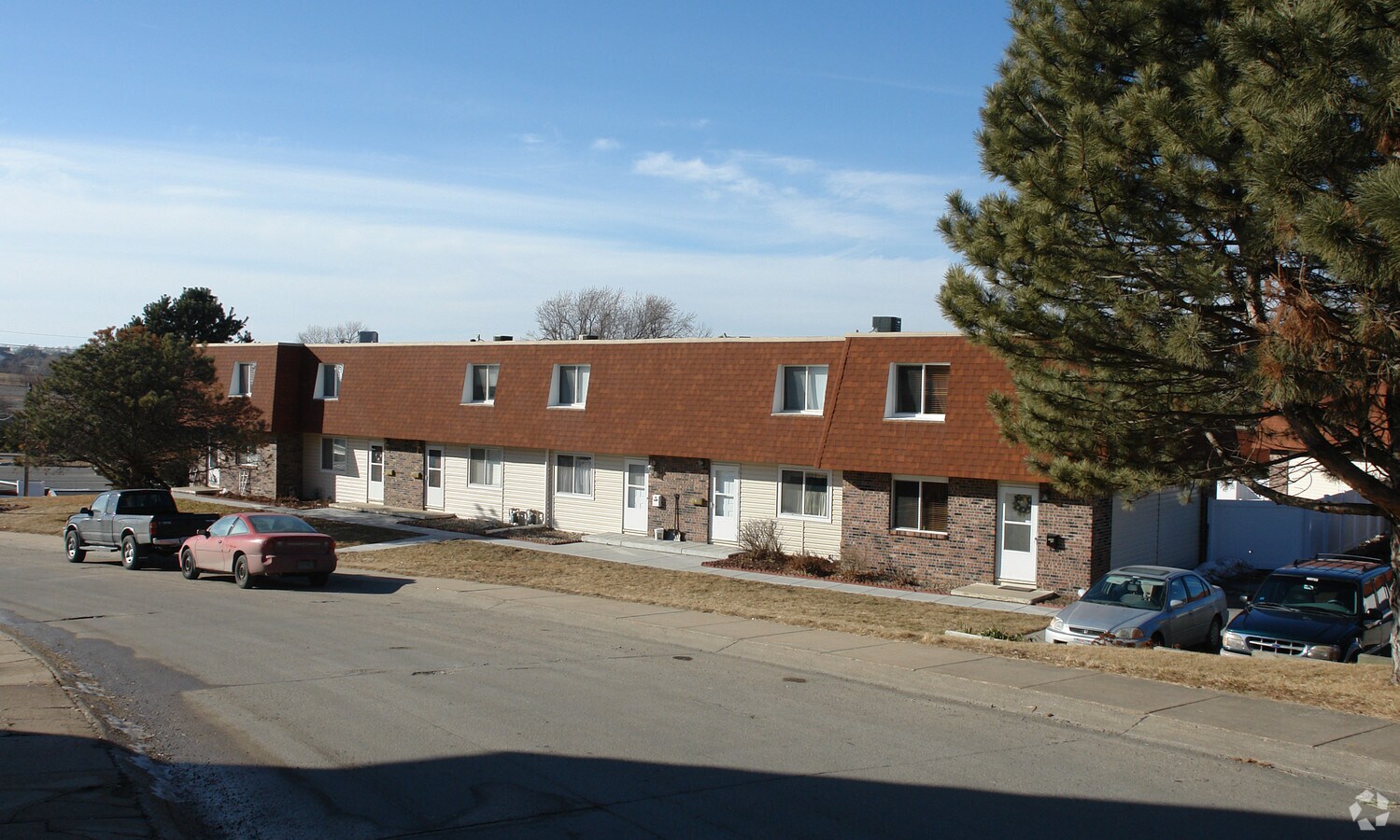 Monarch Grove - Monarch Grove Apartments