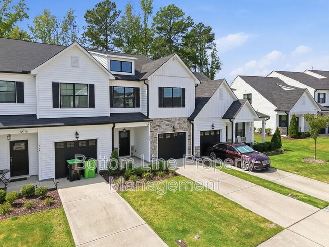 Photo - 739 Putney Hl Rd