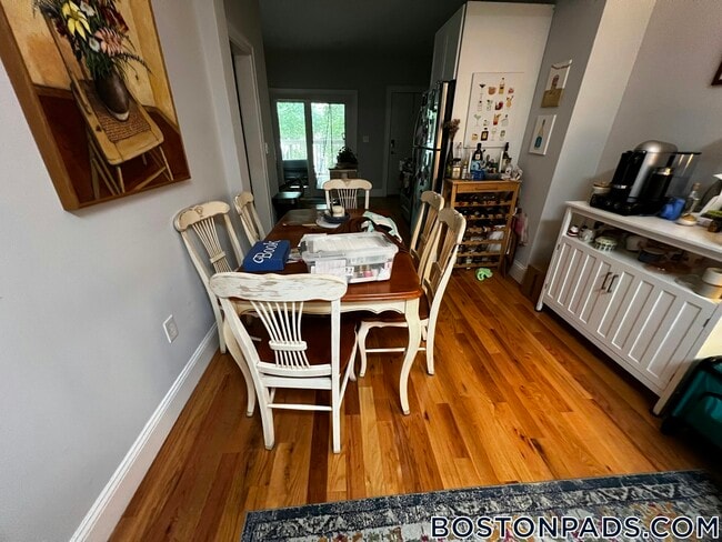 Photo - 372 Oxford St Unit 6