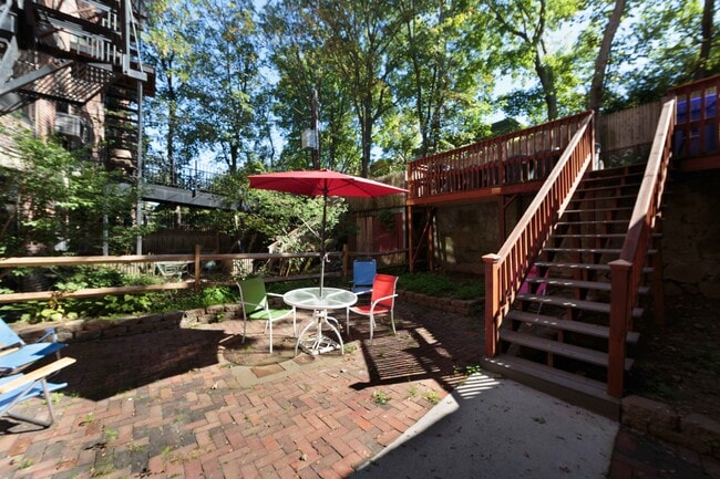 Photo - 1029 Beacon St