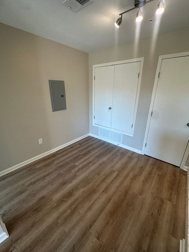 Photo - Great 2BD/2BA Condo On the Memphis/Germantown Line! Unit 4