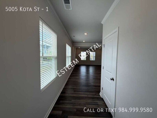 Photo - 5005 Kota St