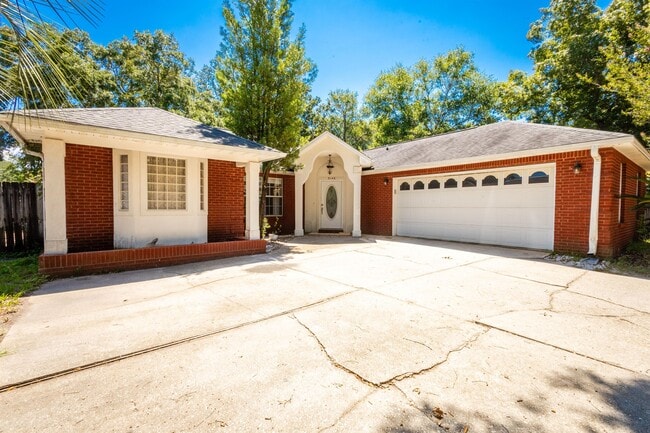 Photo - 3146 Live Oak St