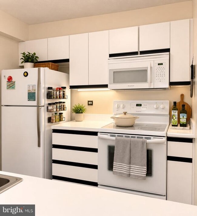 233 S 6th St Unit 303A