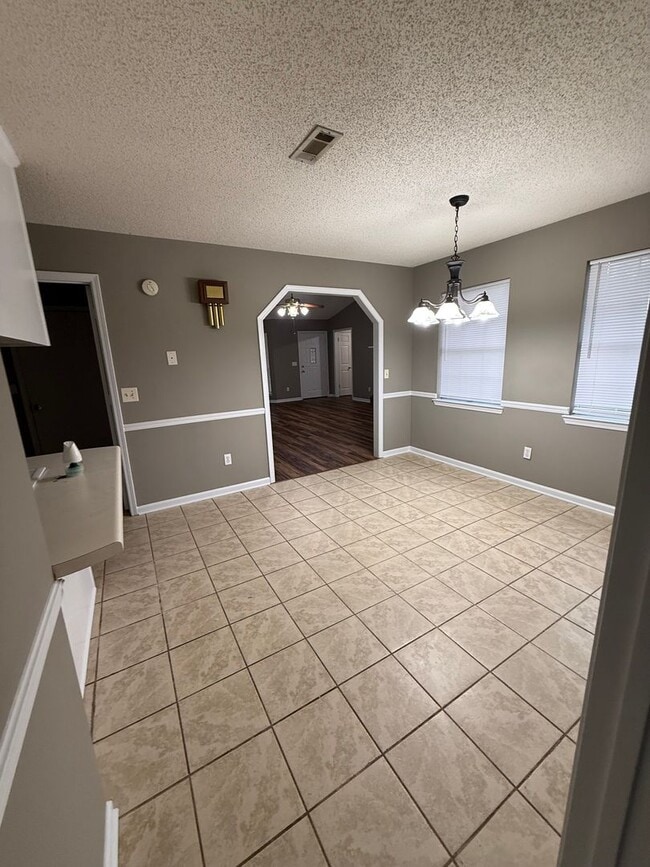 Photo - 304 Natchez Rd