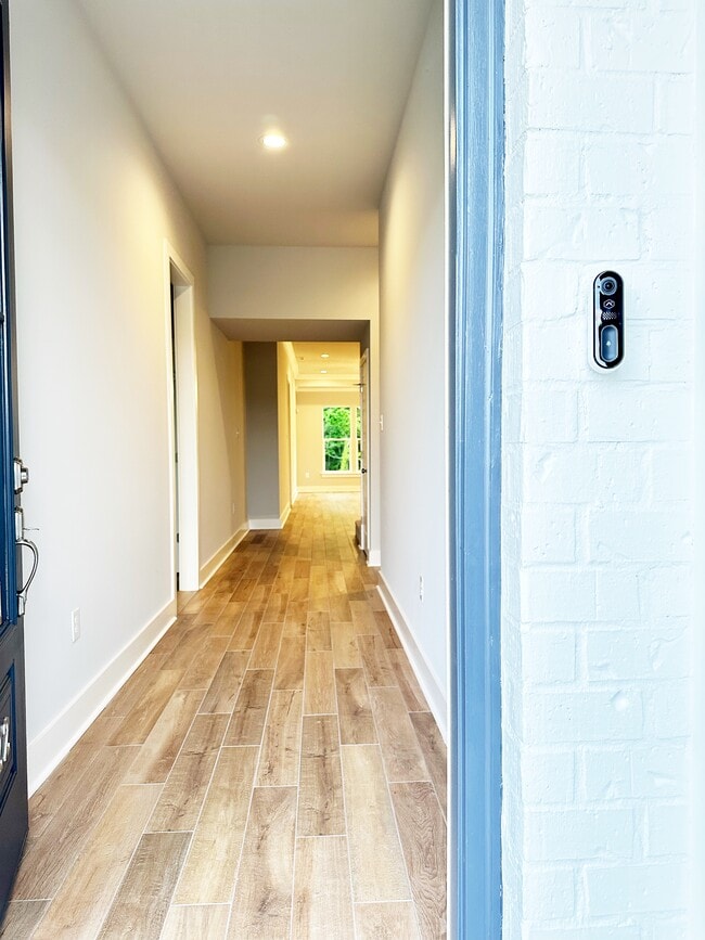 Photo - 7210 Rolling Fork Rd