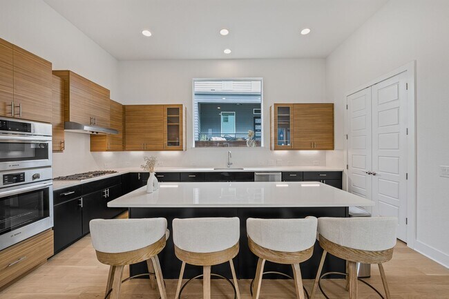 Photo - Beautiful Furnished Rental