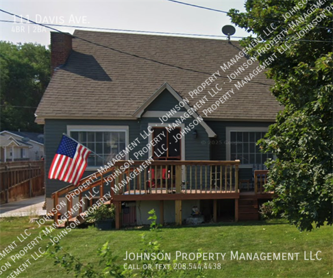 Photo - 111 Davis Ave