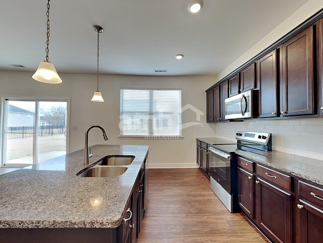 Photo - 417 Bluewater Dr