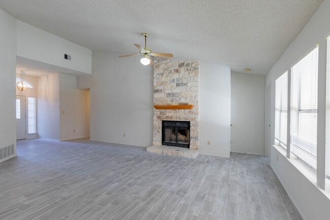 Photo - 2605 Buckeye Trail