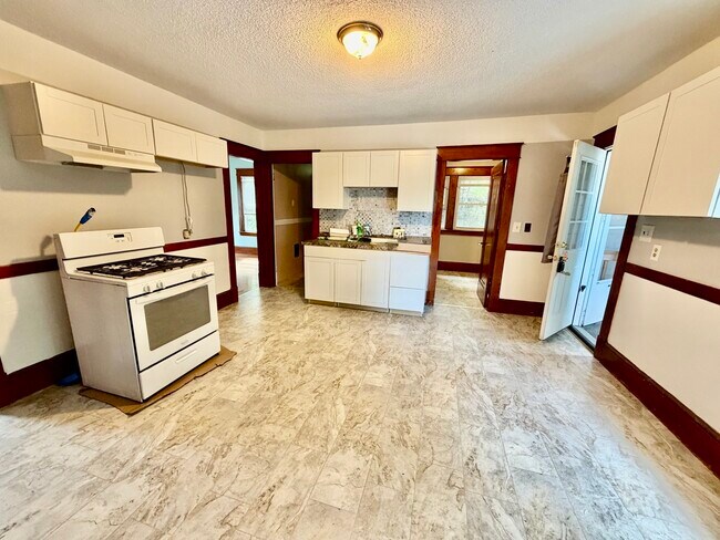 161 Hampden St Unit 2