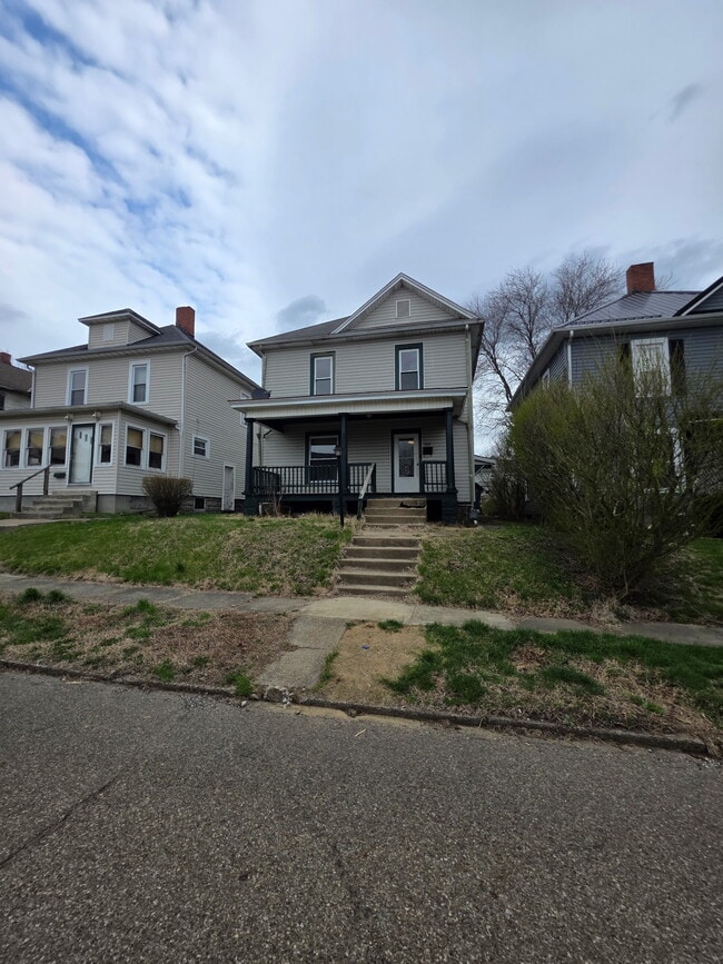 Photo - 364 S 10th St